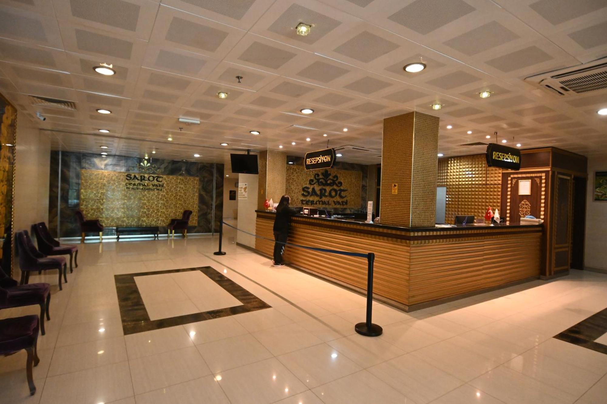 Sarot Thermal Vadi Tatil Koyu - Halal Hotel 博卢 外观 照片